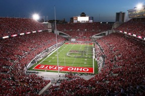 开云体育官网登入-雄鹿的轮换真豪华，板凳深度羡煞全联盟，mallory雄鹿