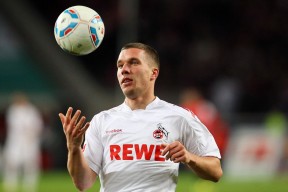 开云官方网站-勒沃库森继续保持不败纪录，主帅满意球队发挥，勒沃库森的球星